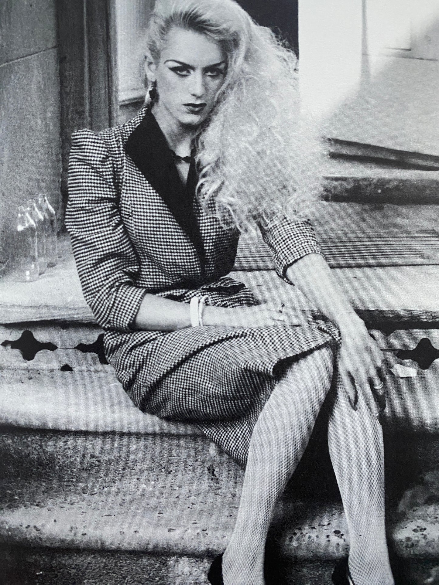 MEN IN FROCKS (1984)