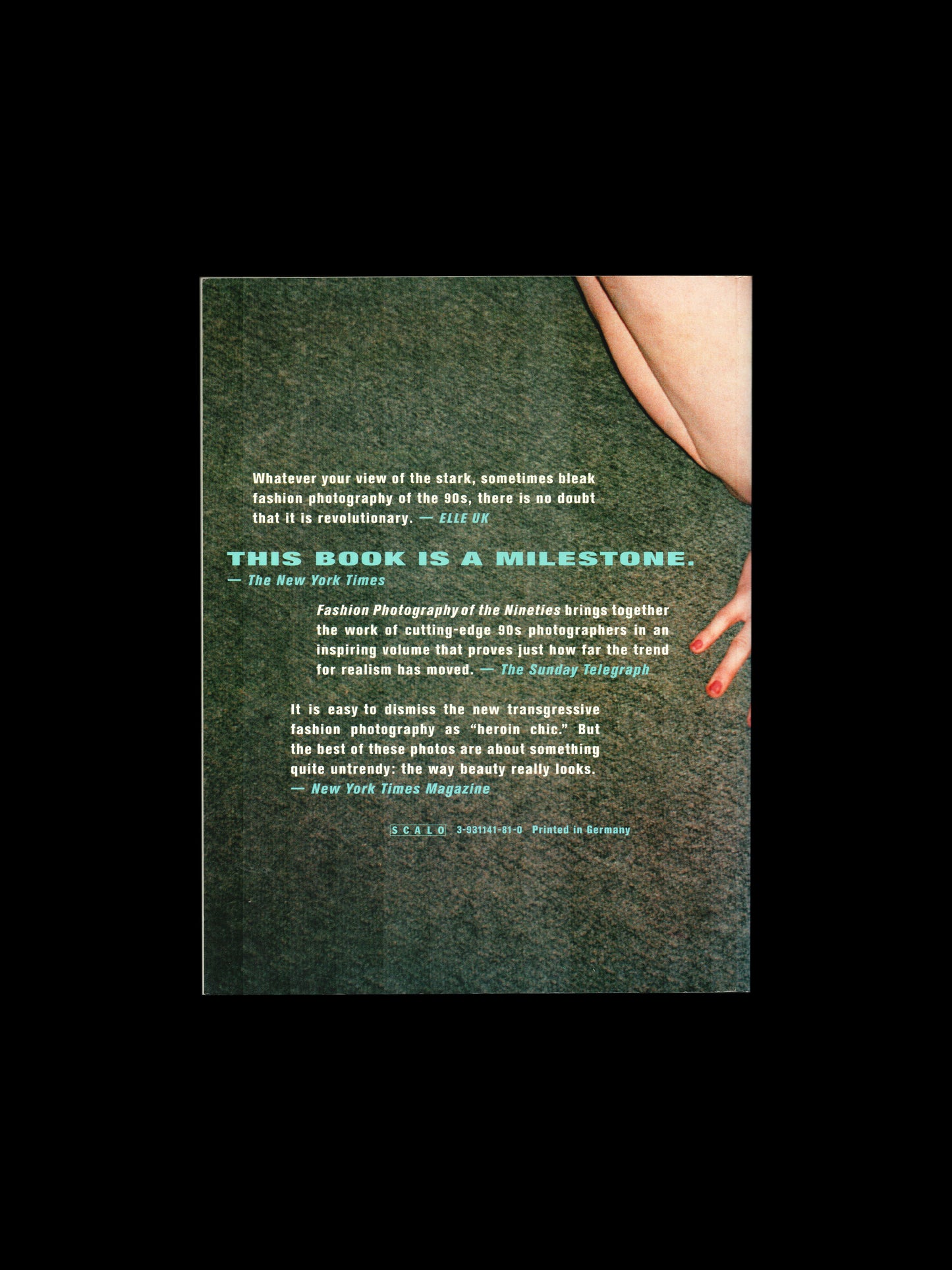 FASHION PHOTOGRAPHY OF THE NINETIES (1996)
