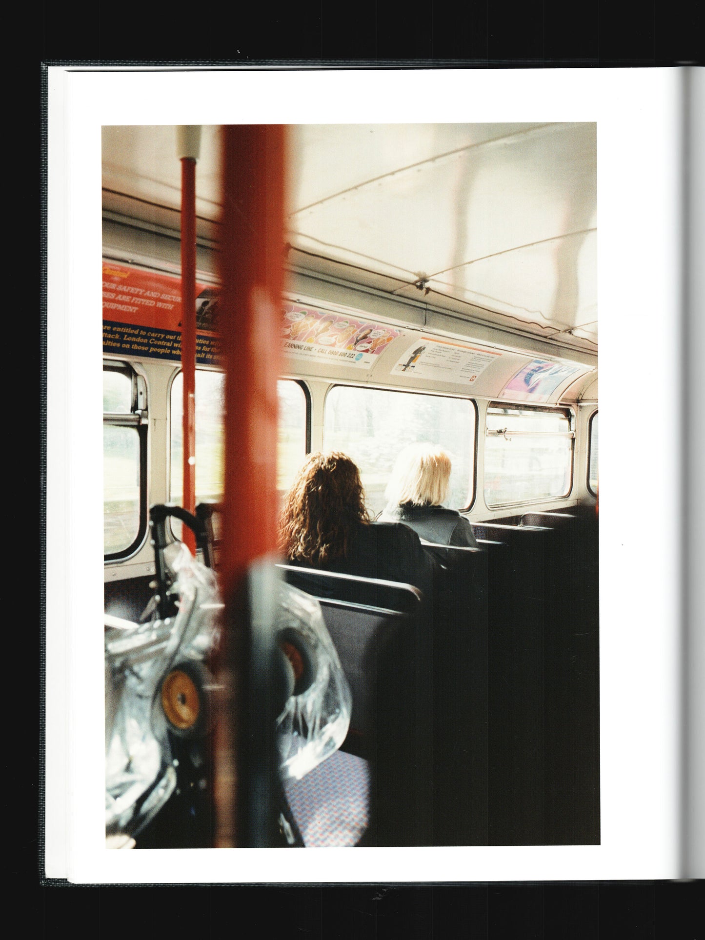WAITING SOME BIRDS A BUS AND A WOMAN (2004)