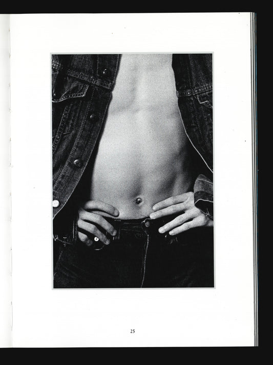 COMFORT OF DREAMS (1990)