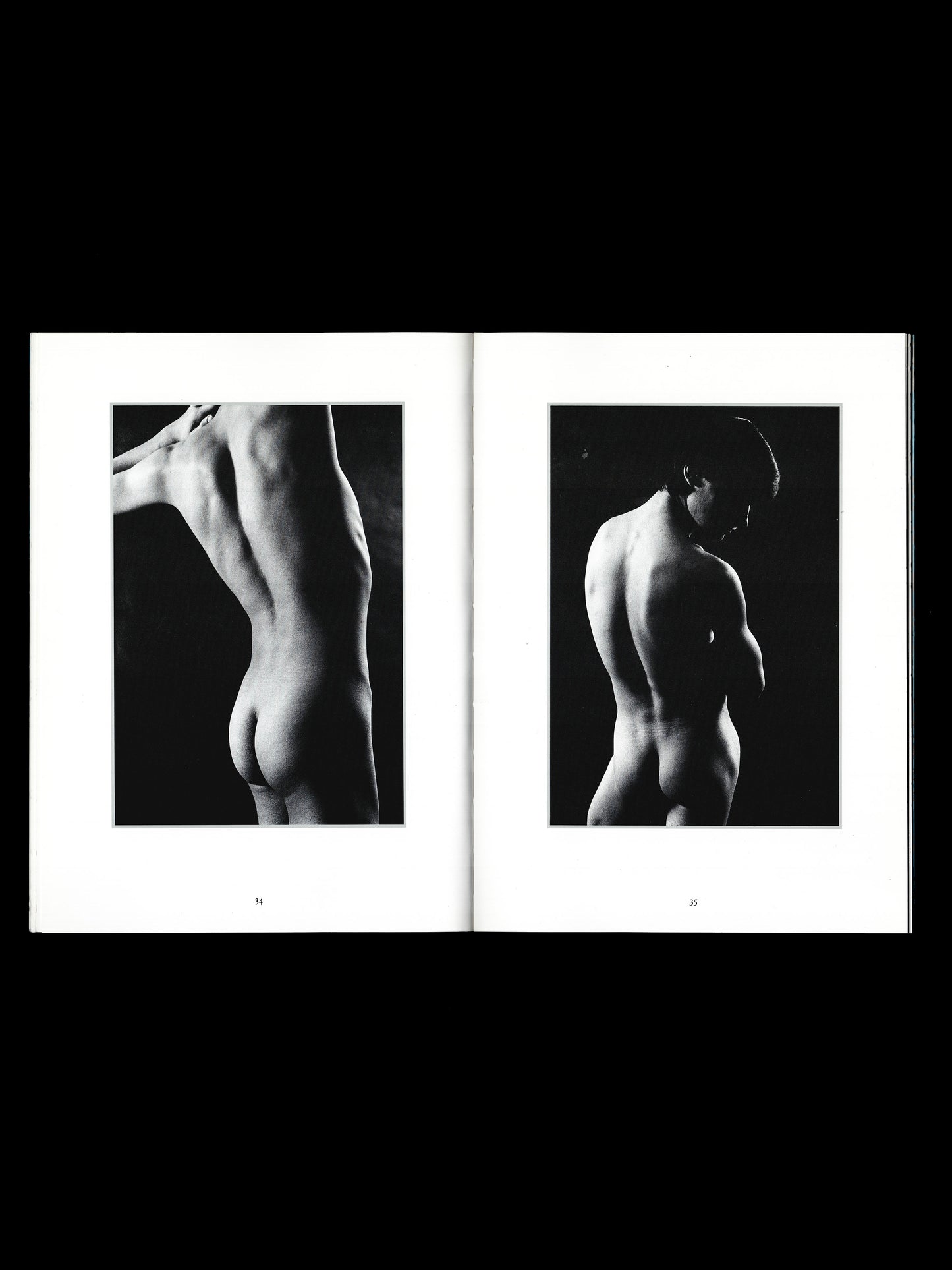 COMFORT OF DREAMS (1990)