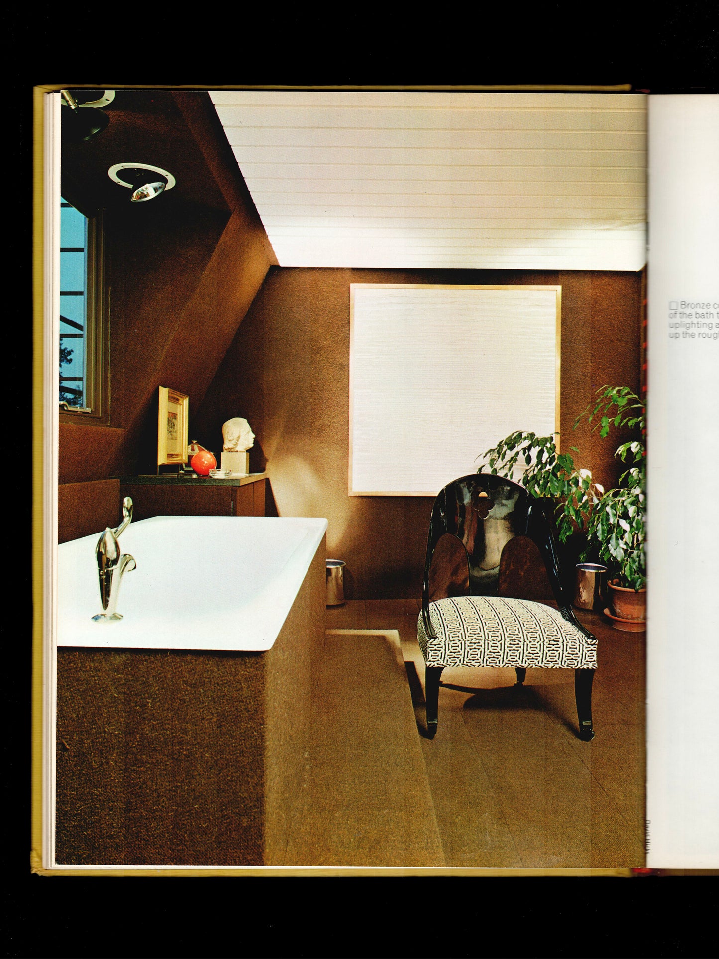 DAVID HICKS ON DECORATION WITH FABRICS (1971)
