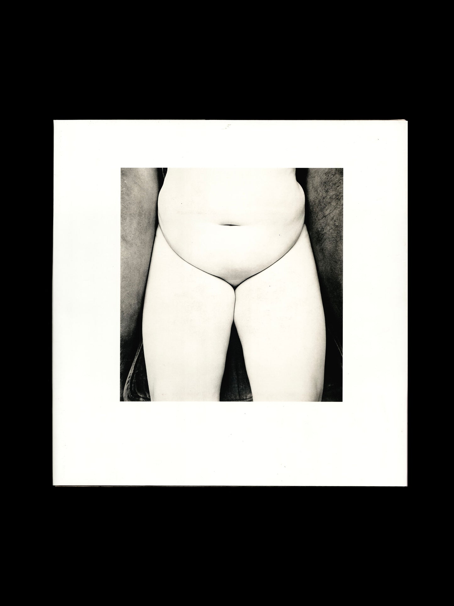 EARTHLY BODIES: IRVING PENN'S NUDES 1949-50 (2002)