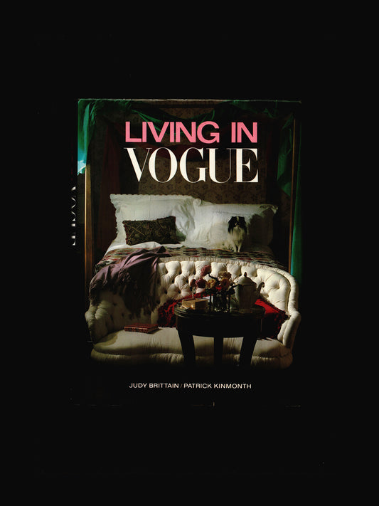 LIVING IN VOGUE (1984)