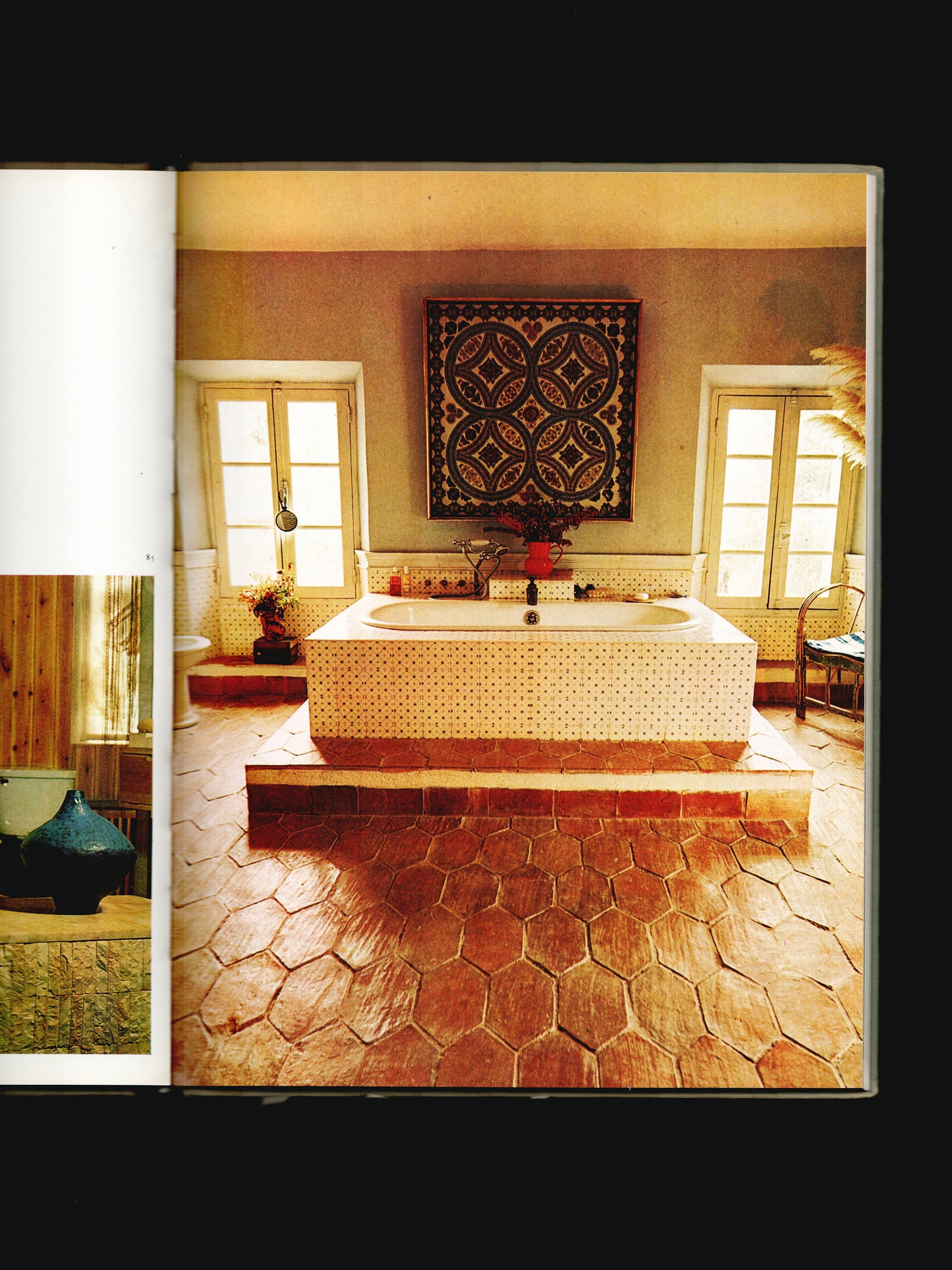 LIVING SPACES (1979)