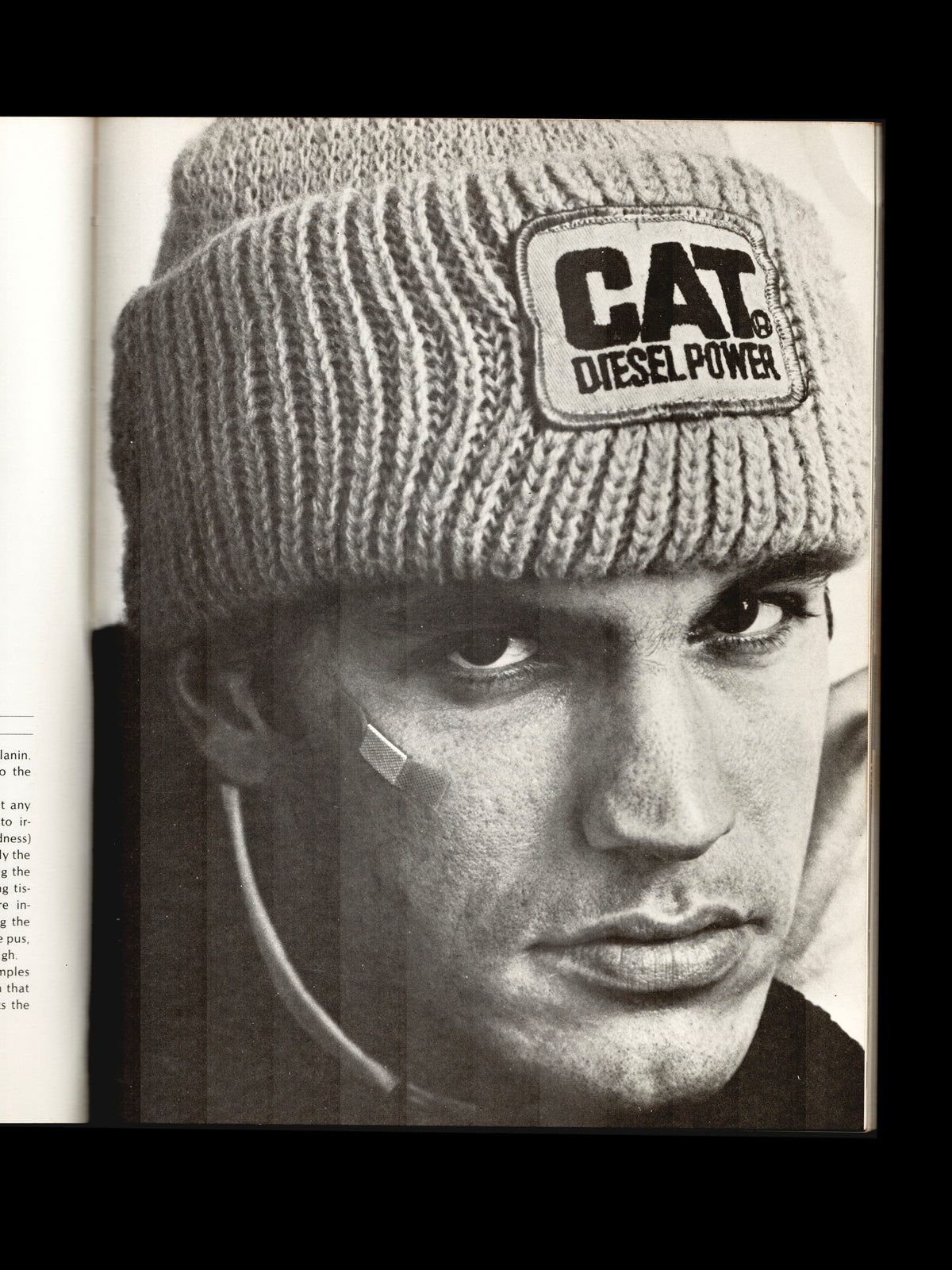 LOOKING GOOD: A GUIDE FOR MEN BY CHARLES HIX (1977)
