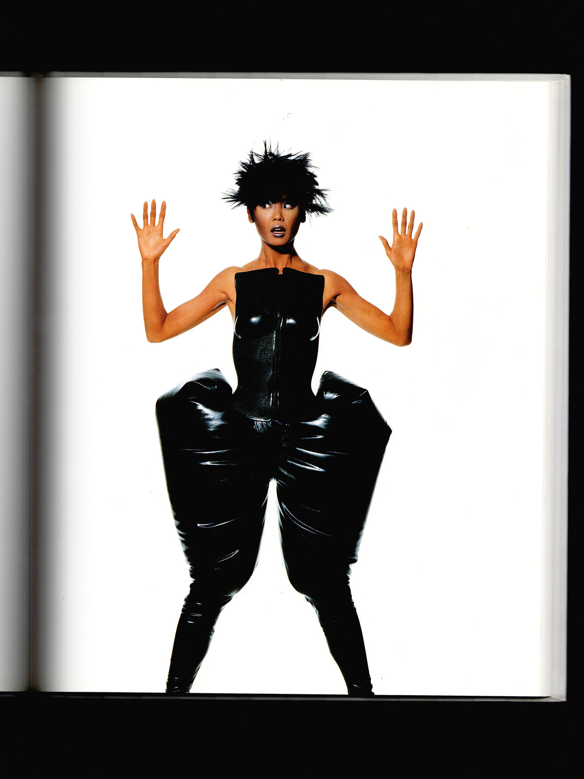 PHOTOGRAPHIEN BY IRVING PENN (1988)