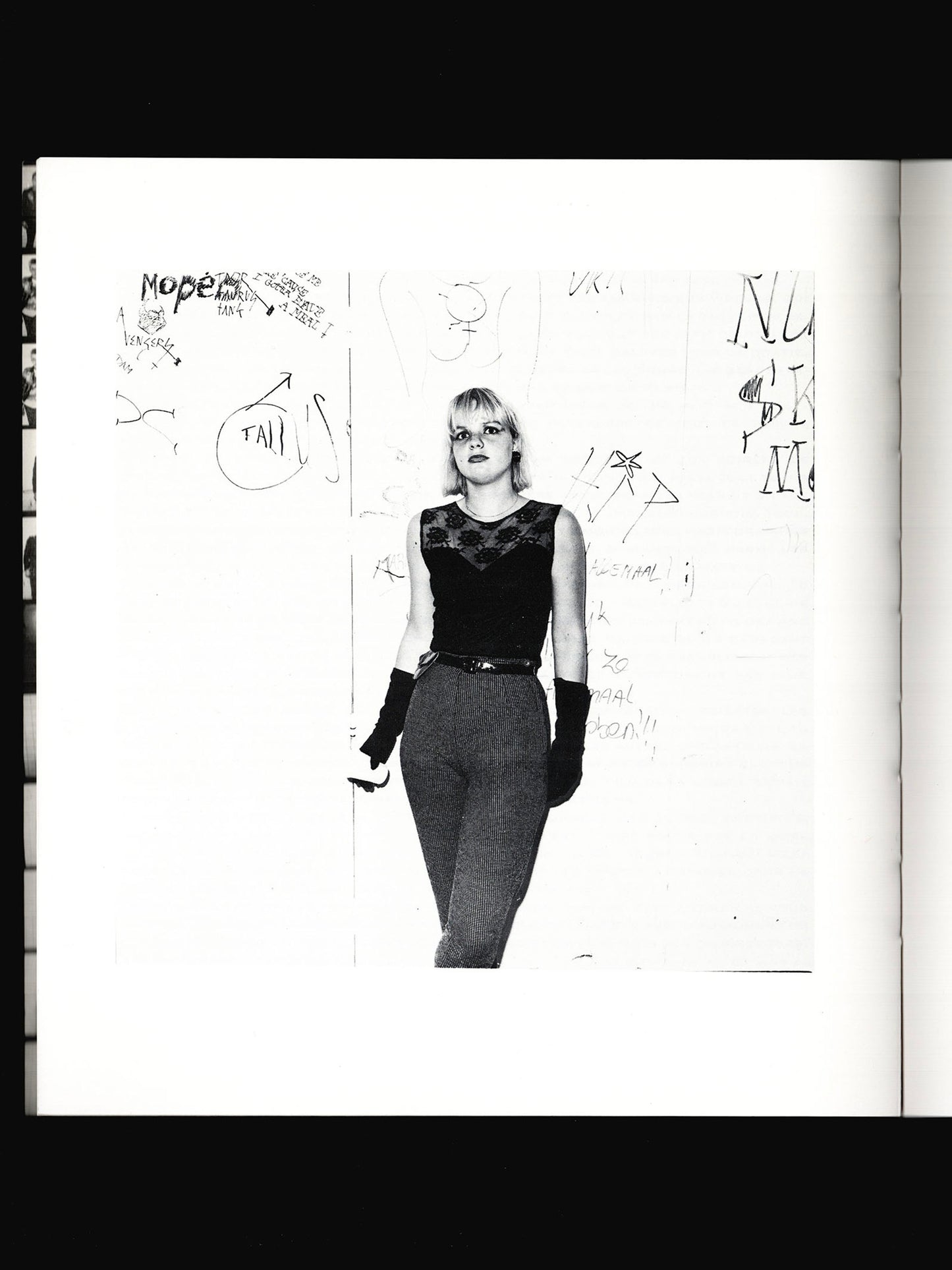 PARADISO STILLS (1986)