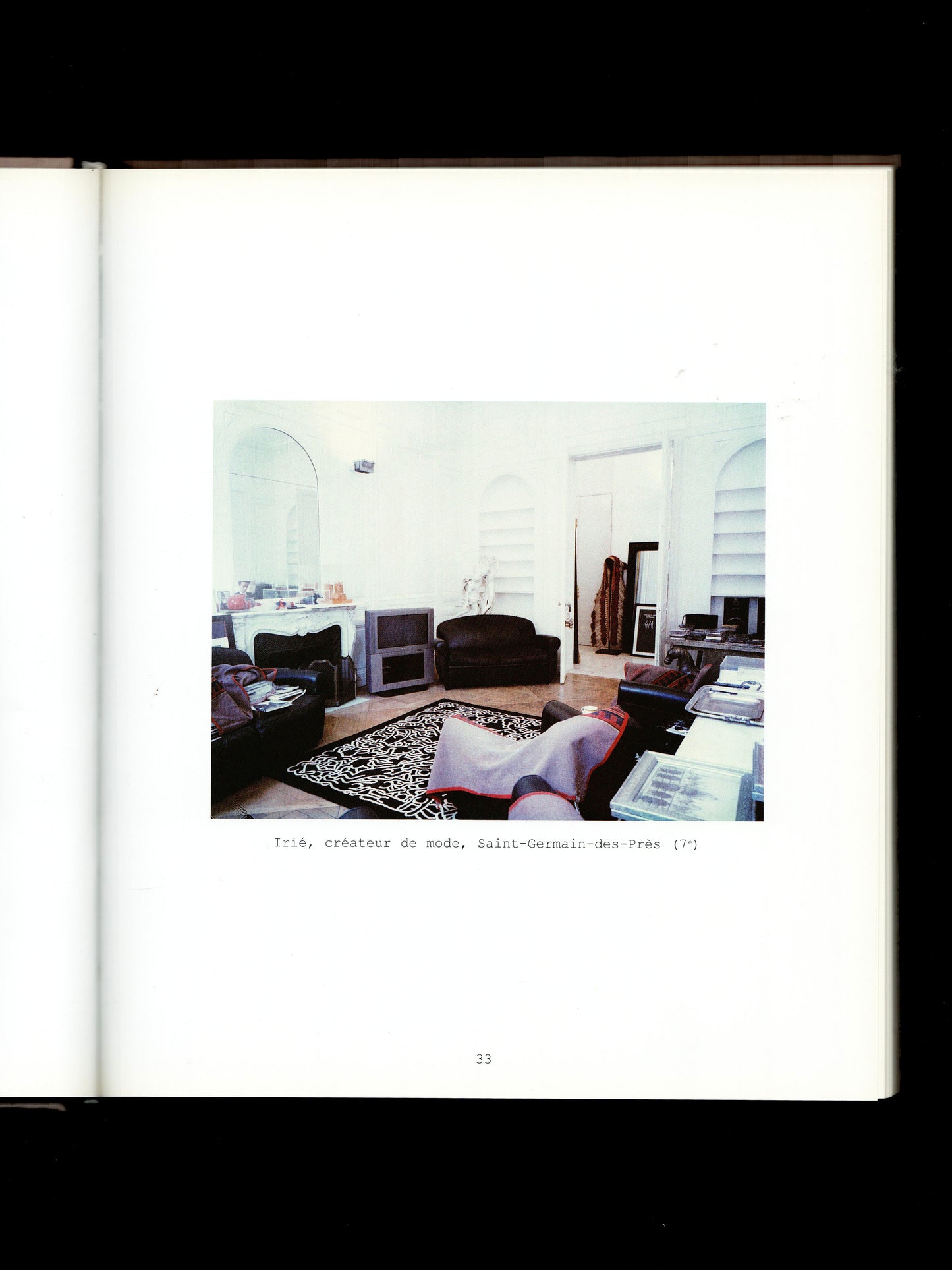 PARIS LIVING ROOMS (2002)