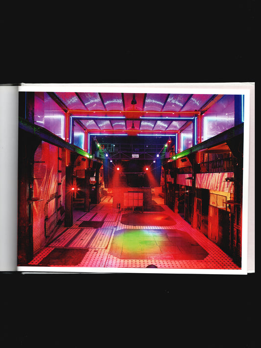 TEMPORARY SPACES (2001)
