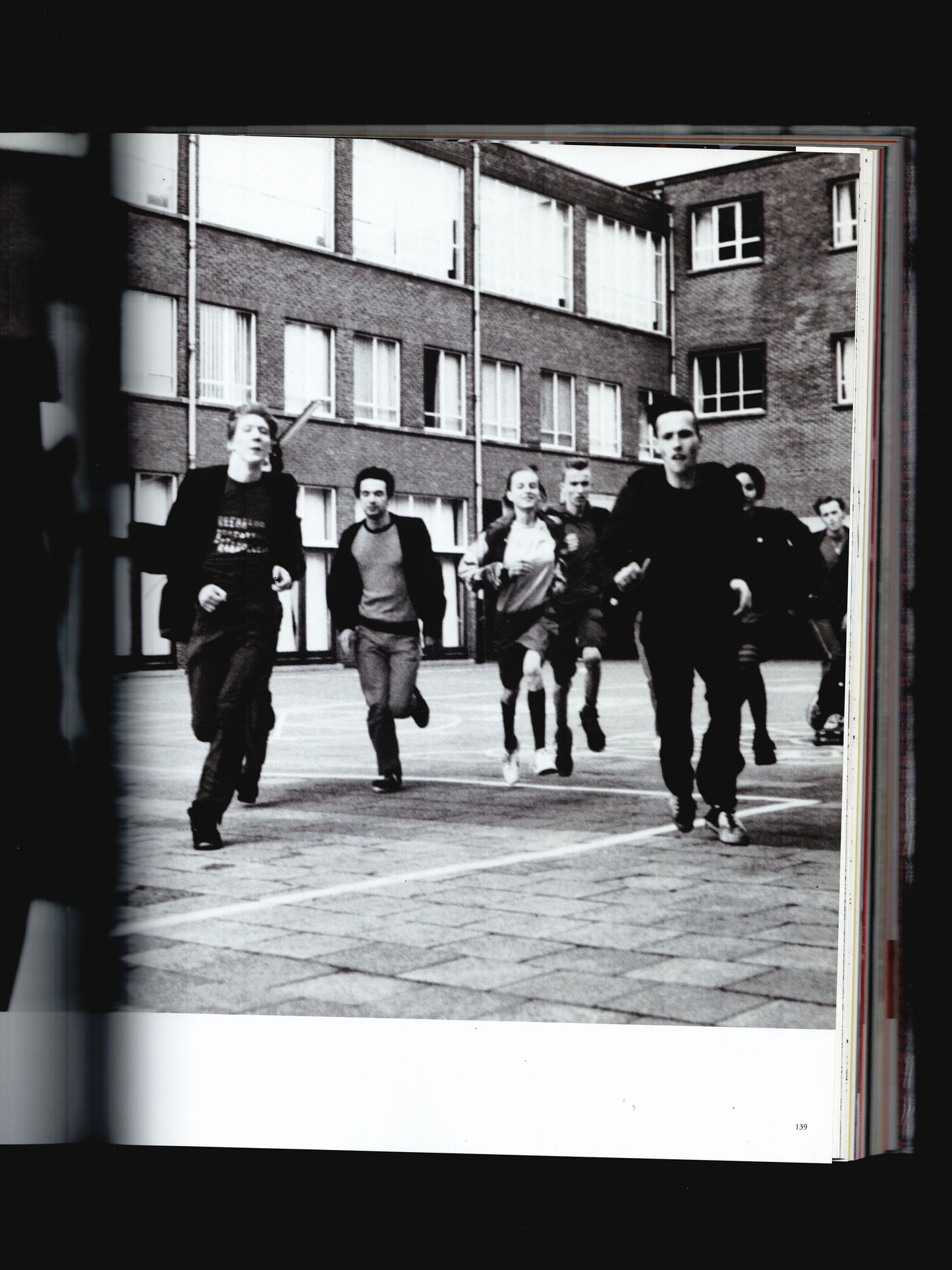 AN UNEXPECTED FASHION STORY (2015)