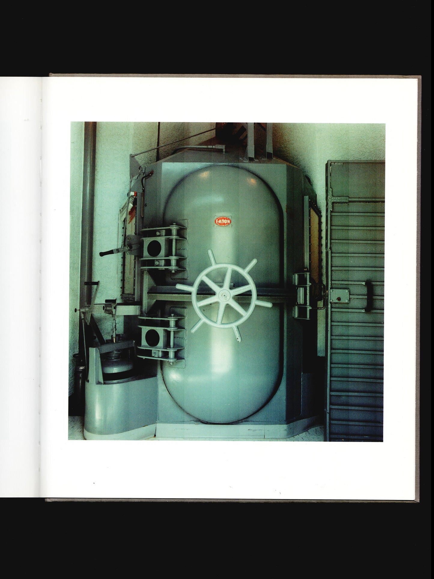 THE OMEGA SUITES (2000)