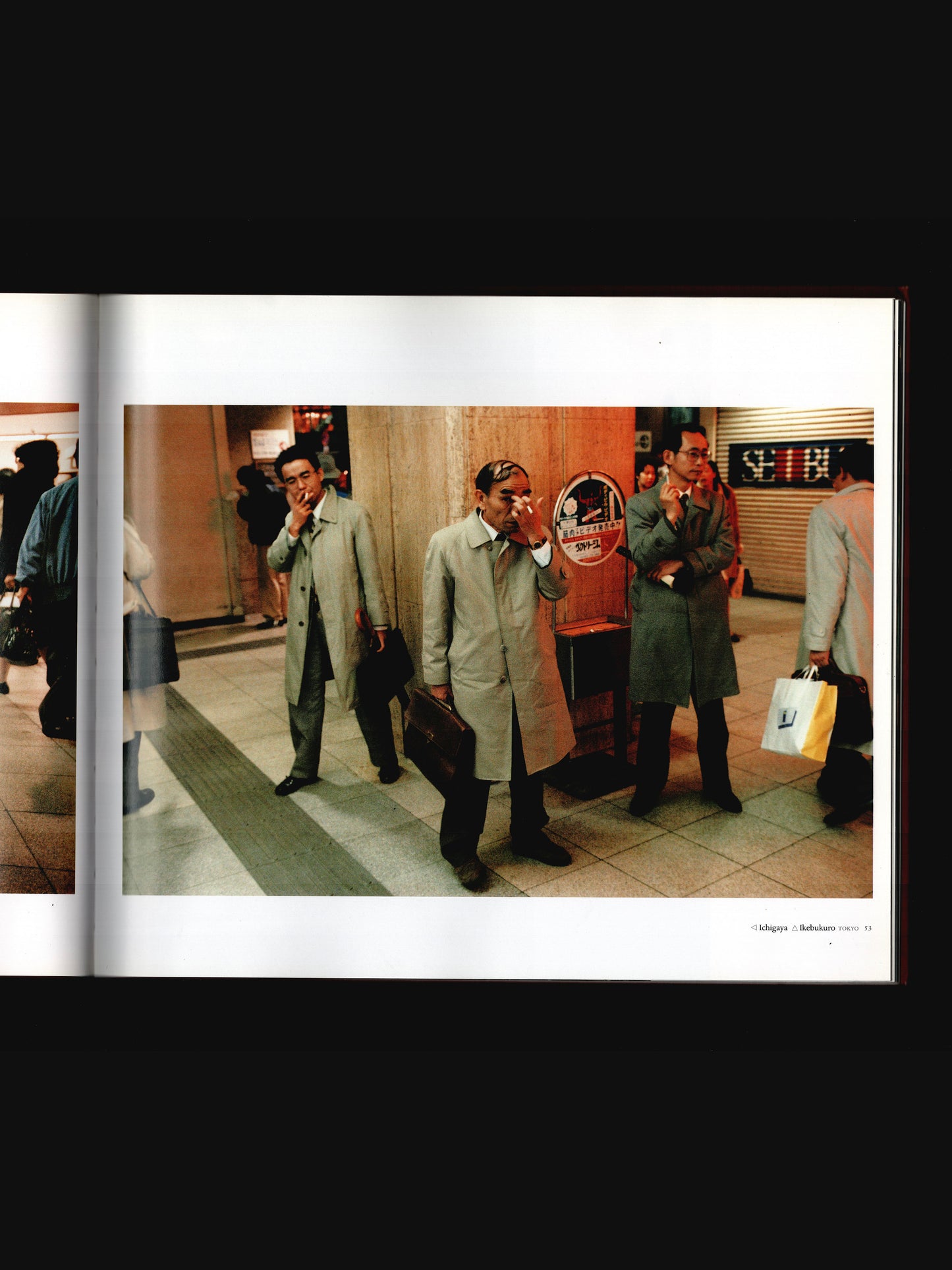 UNDERGROUND: TRAVELS ON THE GLOBAL METRO (1998)