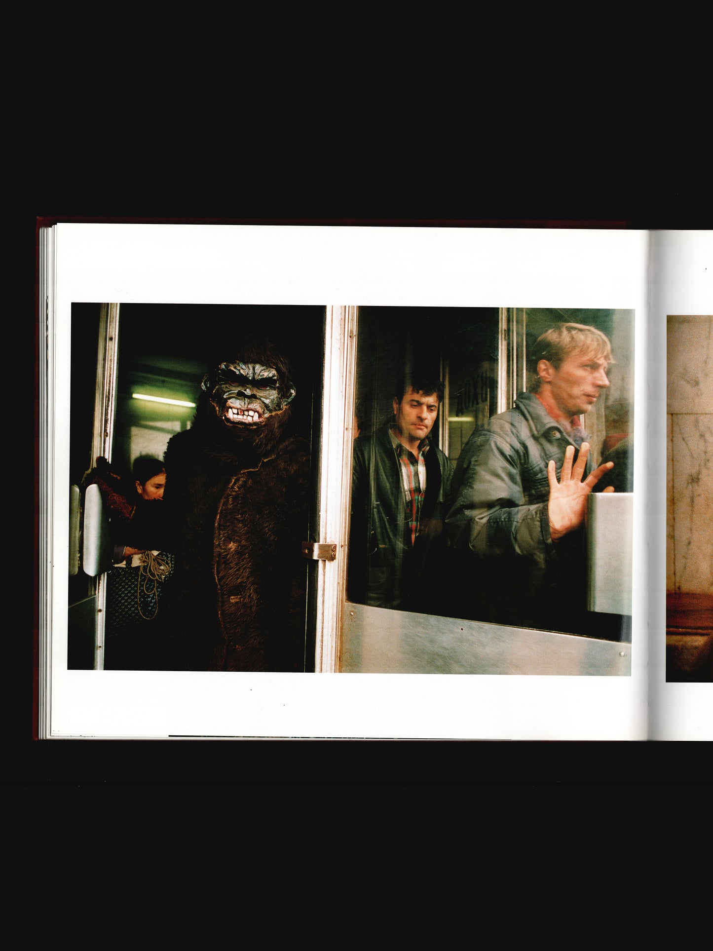 UNDERGROUND: TRAVELS ON THE GLOBAL METRO (1998)