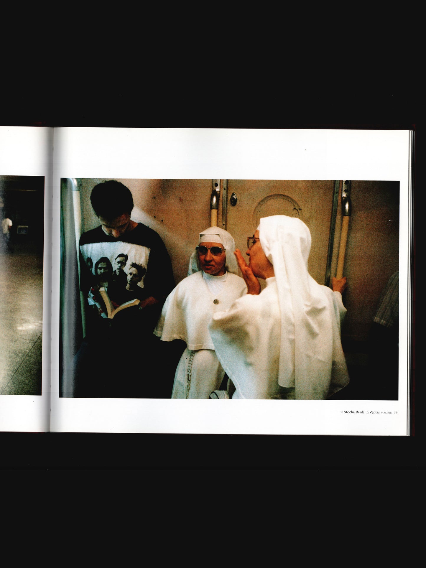 UNDERGROUND: TRAVELS ON THE GLOBAL METRO (1998)