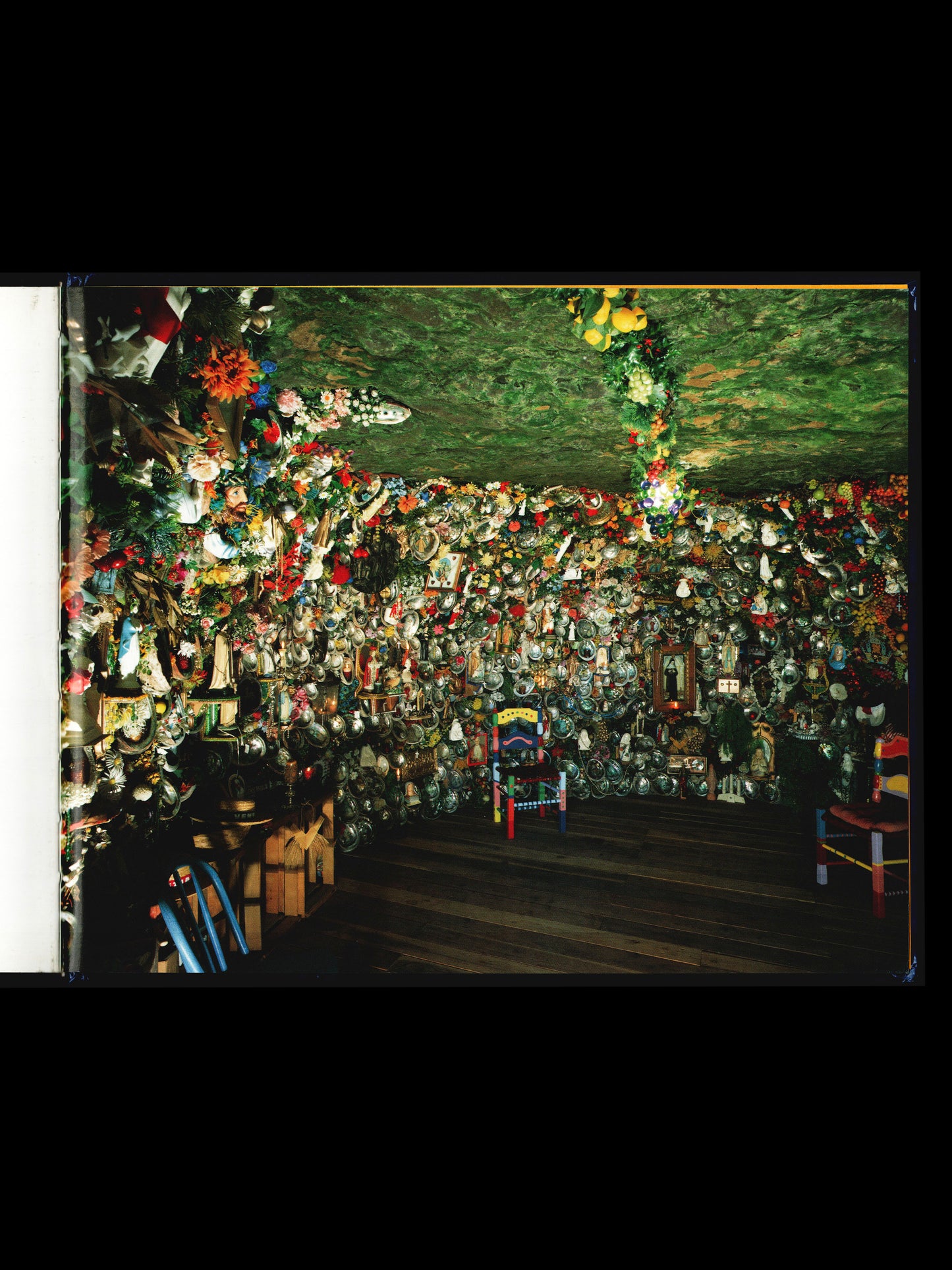 WEIRD ROOMS (1996)