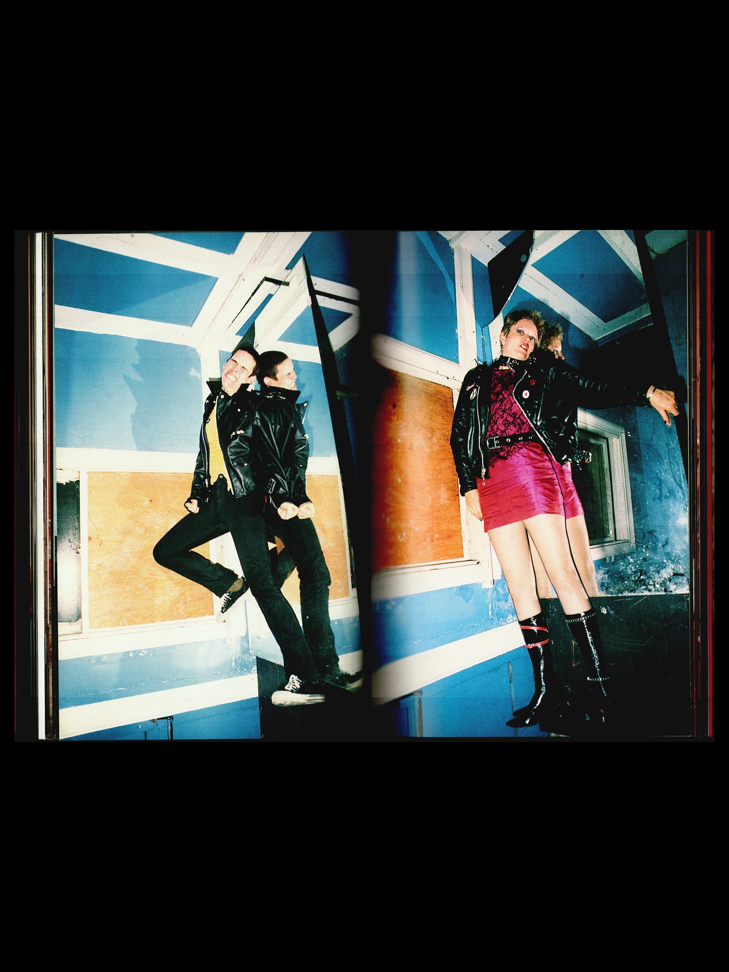 WE'RE DESPERATE (2002)